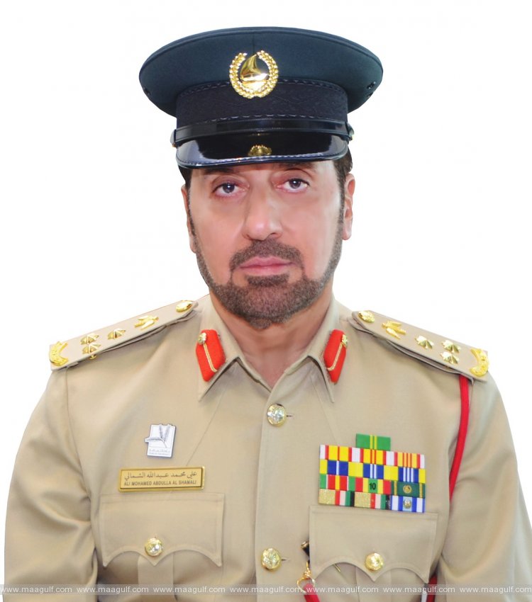 Dubai Police fulfils Student\'s Wish to Celebrate Gradation with Inmate Father